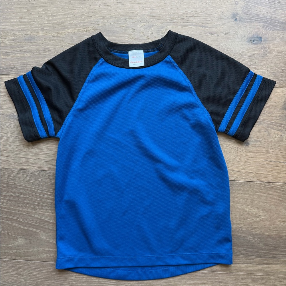 Hanna Andersson boys shirt size 6-7
